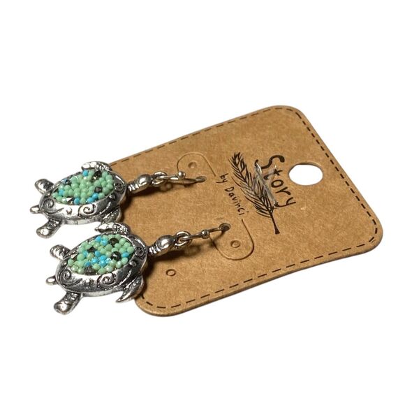 Story by Davinci Pierced Earrings Turtle Silver Tone Green Dangle Jewelry New - Picture 6 of 8